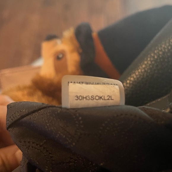 **SOLD** Michael Kors | Medium Brooke Hobo Bag - Picture 7 of 10